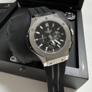 Hublot Tuiga- Prata/Preto
