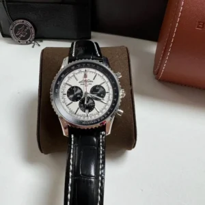 Breitling Avenger - Couro Preto