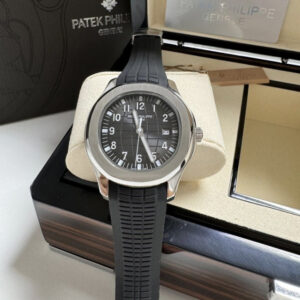 Patek Philippe Aquanaut- Preto