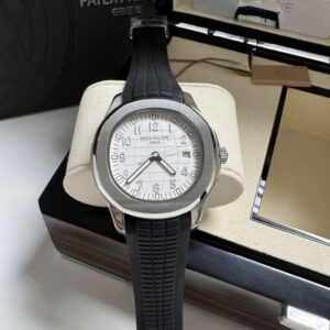 Patek Philippe Aquanaut - Preto/Branco