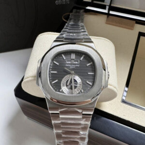 Patek Philippe Nautilus- Prata/ Cinza