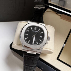 Patek Philippe Nautilus- Couro Preto