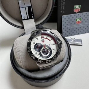 Tag Heuer F1- Branco/ Preto