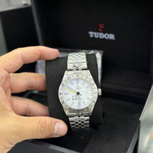 Tudor Black Bay Pro GMT